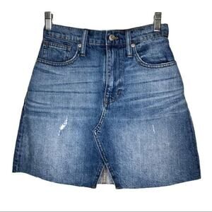 Madewell Womens Skirt Size 24 Blue Denim Raw Hem Mini Short Mid Rise Medium Wash